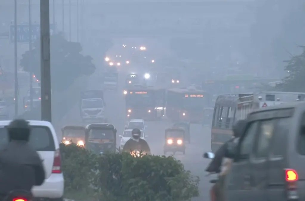 दिल्ली में सर्दी से पहले खतरे की घंटी ,600 पार पहुंचा AQI