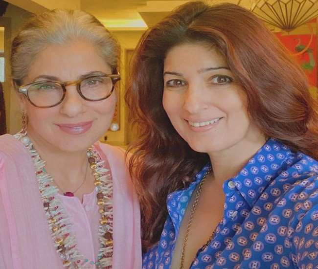 ट्विंकल खन्ना और डिंपल कपाड़िया के लिए Photobomber बने अक्षय कुमार, बर्थडे सेल्फी का किया ऐसा हाल
