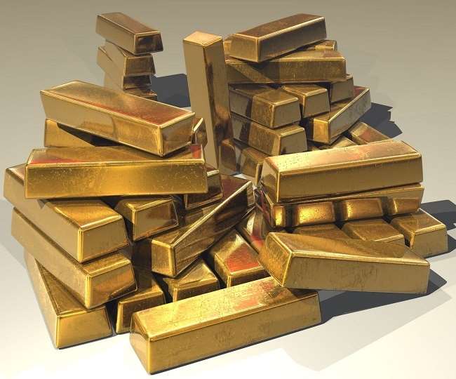 सोना हुआ सस्ता, चांदी की कीमत में भी गिरावट, जानिए कितनी रह गई हैं कीमतें