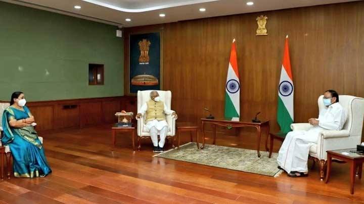 उप राष्ट्रपति नायडू से राज्यपाल मंगुभाई पटेल ने की सौजन्य भेंट