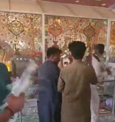 पाकिस्तान में कट्टरपंथियों ने तोड़ा भगवान श्री गणेश का मंदिर, मूर्तियां कीं खंडित