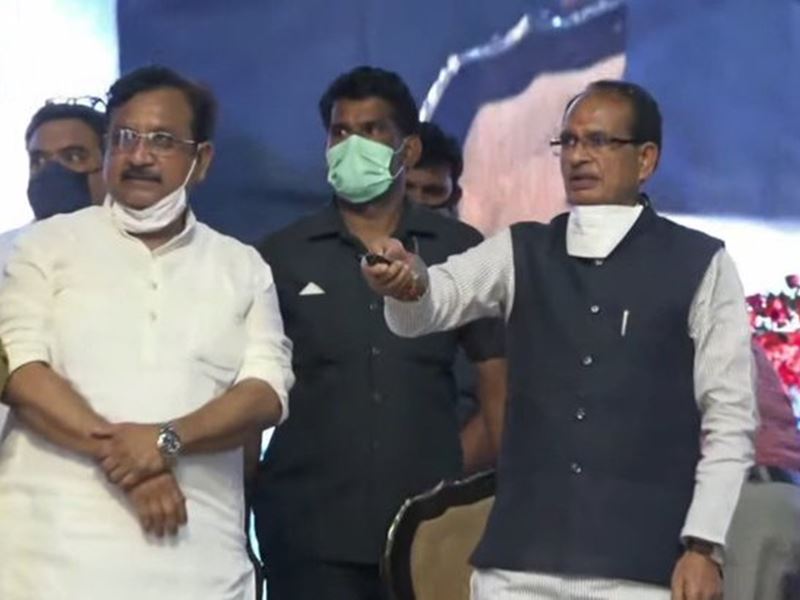 खंडवा में बोले सीएम शिवराज, मध्य प्रदेश में कोई गरीब बिना छत के नहीं रहेगा