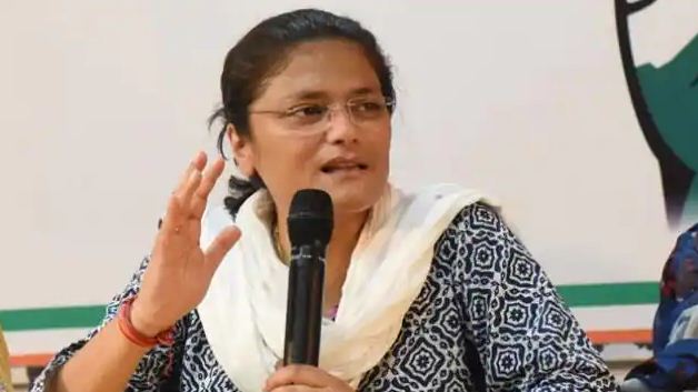 असम में कांग्रेस को बड़ा झटका, महिला मोर्चा की अध्यक्ष सुष्मिता देव ने दिया पार्टी से इस्तीफा