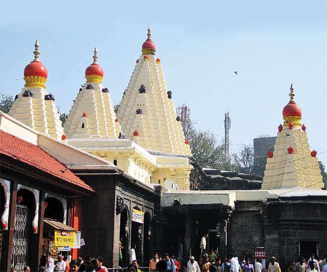 2 हजार साल पुराना है कोल्हापुर का महालक्ष्मी मंदिर, इसके खजाने में हैं कई अरब के दुर्लभ जेवरात