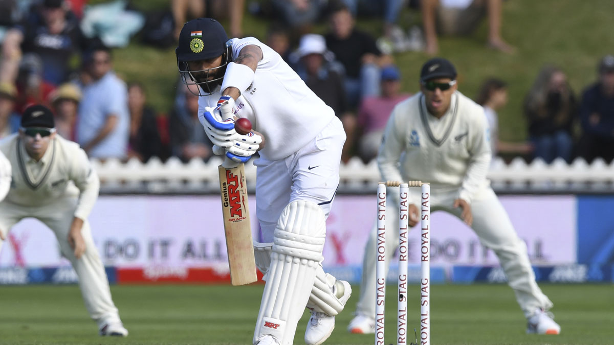 IND vs NZ कानपुर टेस्ट:अक्षर ने लगातार छठी बार लिए एक पारी में 4 से ज्यादा विकेट, न्यूजीलैंड 281/8