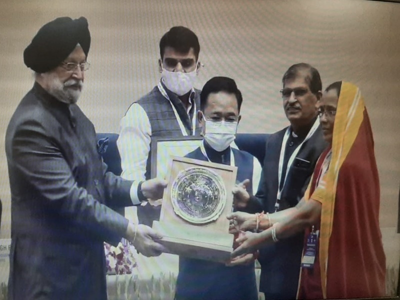 सफाई मित्र इंद्रा आदिवाल ने लिया फाइव स्टार रेटिंग का पुरस्कार