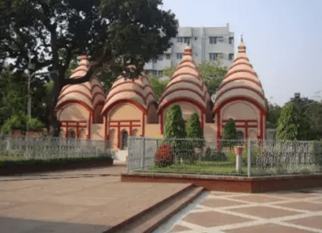 हिंदुओं के सबसे बड़े मंदिर में रहती हैं ‘ढाका की देवी’