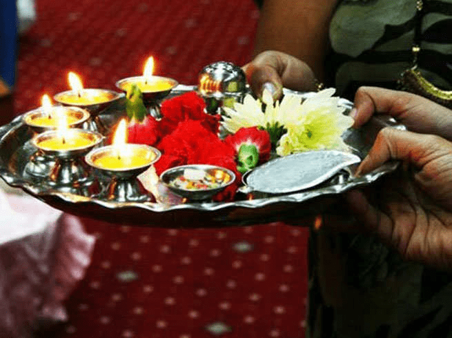 पूजा-पाठ में खास फूलों से मिलता है लाभ, घर में आती है सकारात्मक ऊर्जा