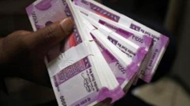 भारत में अरबपतियों की आबादी 11 फीसदी बढी
