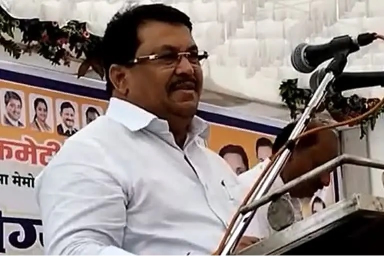 हनुमान चालीसा: महाराष्ट्र के मंत्री ने सांसद राणा दंपत्ति को कहा अपशब्द
