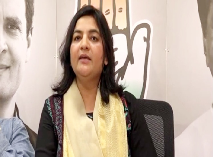अभिनेत्री कंगना की फिल्म ‘इमरजेंसी’ विवादों में, कांग्रेस भड़की, बताया ‘भाजपा की एजेंट’