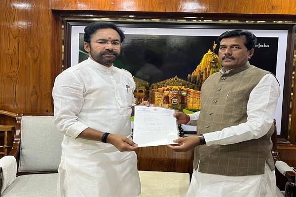 केंद्रीय पर्यटन मंत्री रेड्डी से उद्यानिकी एवं खाद्य प्र-संस्करण राज्य मंत्री कुशवाह ने की भेंट