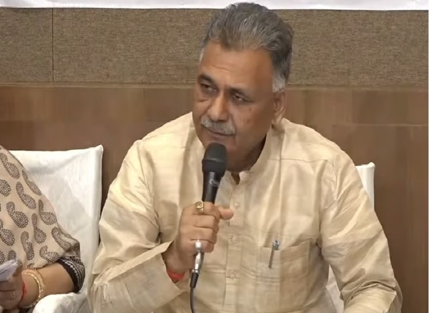 <strong>एमपी बोर्ड 10वीं-12वीं का रिजल्ट जारी, जानें पास प्रतिशत और टॉपर</strong>