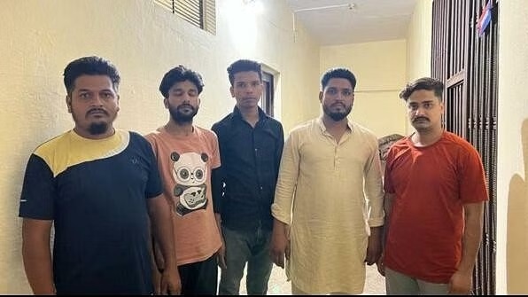 हिंदू युवक और मुस्लिम युवती पर हमला करने वाले गए जेल, आरएसएस के खिलाफ पर्चे बांटने वालों को भी पकड़ा