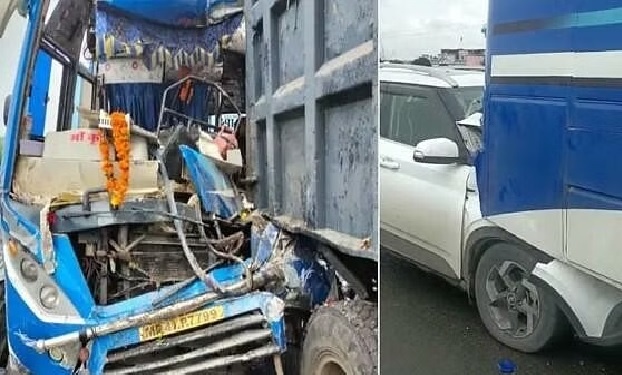 इंदौर से सेंधवा जा रही बस डंपर से टकराई, पीछे से कार भी भिड़ी, 12 लोग घायल