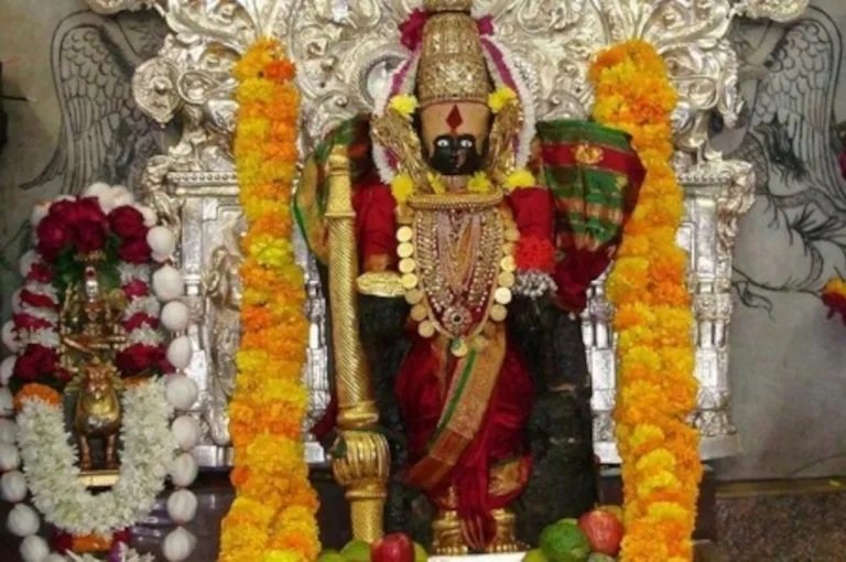 पूरे विश्व में हैं कुल 52 शक्तिपीठ, इनके दर्शन मात्र से मिट जाते हैं सारे पाप, जानिए कहां, कौनसा अंग गिरा था