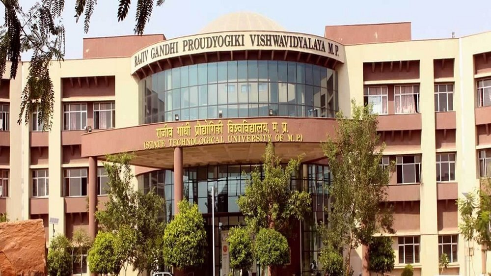 RGPV घोटाले से जुड़ी बड़ी खबर: बैंक मैनेजर और दलित संघ का सदस्य गिरफ्तार, तत्कालीन कुलपति, रजिस्ट्रार अब भी फरार