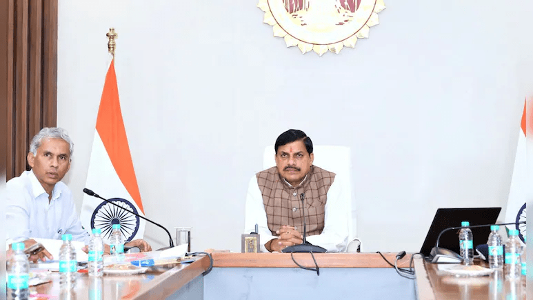 मध्य प्रदेश में हाई अलर्ट, गृह मंत्रालय ने जारी की एडवाइजरी; 13 विभागों के कर्मचारियों की छुट्टियां भी कैंसिल