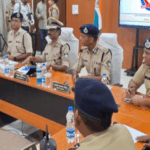 DGP ने पुलिस अफसरों के साथ की बैठक: अपराध नियंत्रण, ट्रैफिक स्थिति समेत इन मुद्दों की चर्चा, राजा रघुवंशी हत्याकांड मामले में कही ये बात