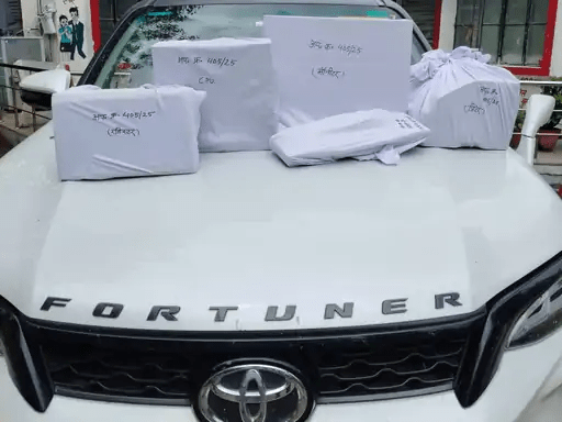 छतरपुर में फर्जी कंपनियों का डायरेक्टर गिरफ्तार:दो कार समेत 80 लाख की संपत्ति जब्त, म्युचुअल फंड के नाम पर की धोखाधड़ी